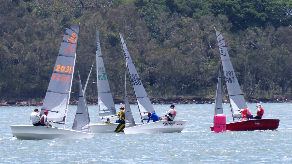 NS14s racing on Port Hacking